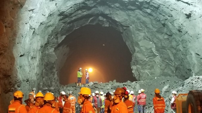 FOTOS: Se encontraron los dos frentes de trabajo del Túnel de Oriente