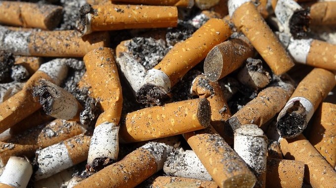 Peor que el plástico: Las colillas de cigarro son el mayor contaminante del océano
