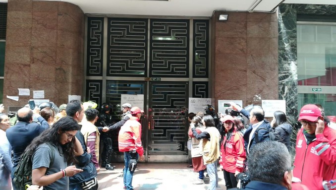 En Bogotá un grupo de estudiantes se tomó la sede administrativa del Ministerio del Interior