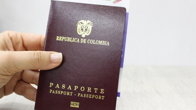 Profesionales en salud y sus familiares podrán sacar el pasaporte sin cita en Antioquia