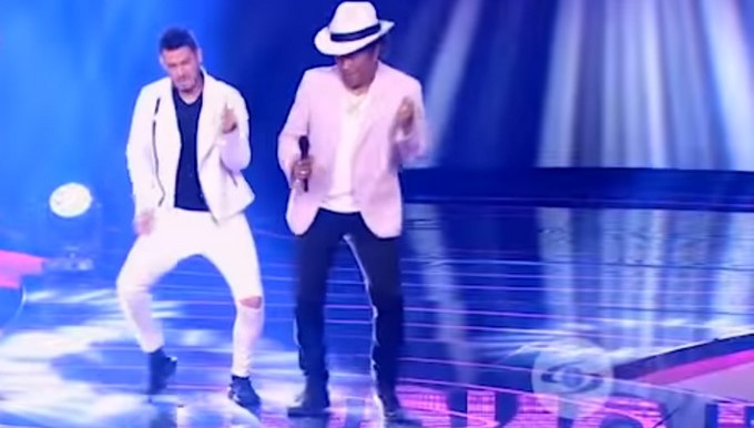 Pipe Bueno y Bruno Mars en Yo Me Llamo/ Tomada de Youtube: Caracol Televisión