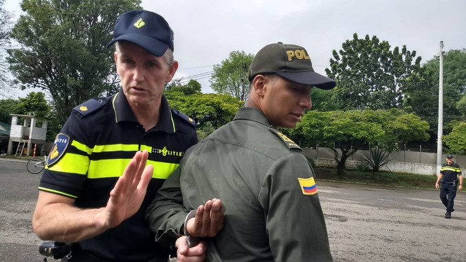 Policías de Holanda capacitan a uniformados de Medellín en patrullajes en bicicleta