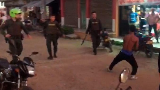 Asonada en Caquetá dejó tres policías y varios ciudadanos heridos
