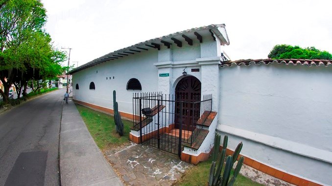 Inició el proceso de apertura regulada de Casablanca, el hogar de la maestra Débora Arango en Envigado