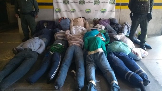 ¡Adiós años viejos! Policía decomisó 17 muñecos en Buenos Aires