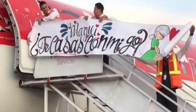 Propuesta matrimonio aeropuerto Barrancabermeja