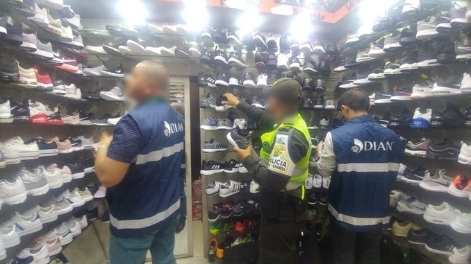 Tenis de contrabando