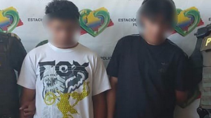 Dos jóvenes capturados por el hurto de una moto