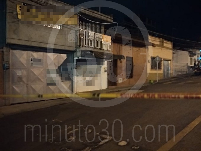 FOTOS: Dos personas habrían resultado heridas tras tentativa de homicidio en La América 2 Dos personas habr%C3%ADan resultado heridas tras tentativa de homicidio en La Am%C3%A9rica 4