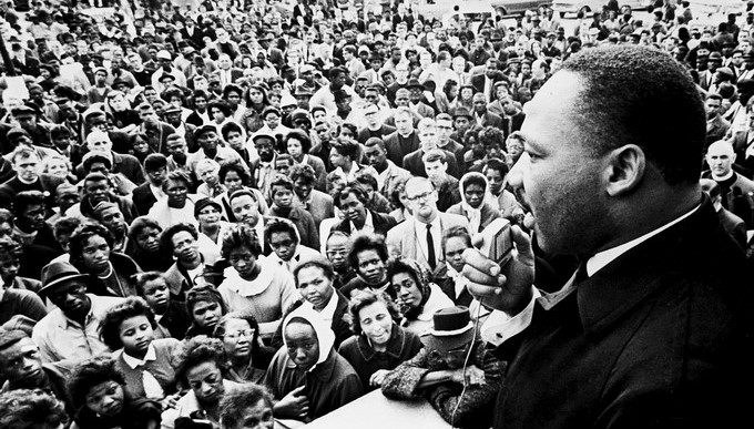 Efemérides del 15 de enero