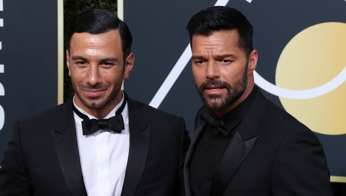 En la imagen, el cantante puertorriqueño Ricky Martin (d) junto a su esposo, Jwan Yosef (i). EFEArchivo