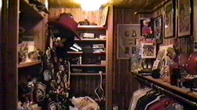 El armario secreto de Michael Jackson, en la habitación principal de la mansión en Santa Bárbara/ Tomada de Infobae