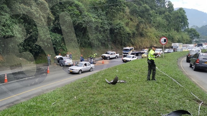 accidente variante Caldas