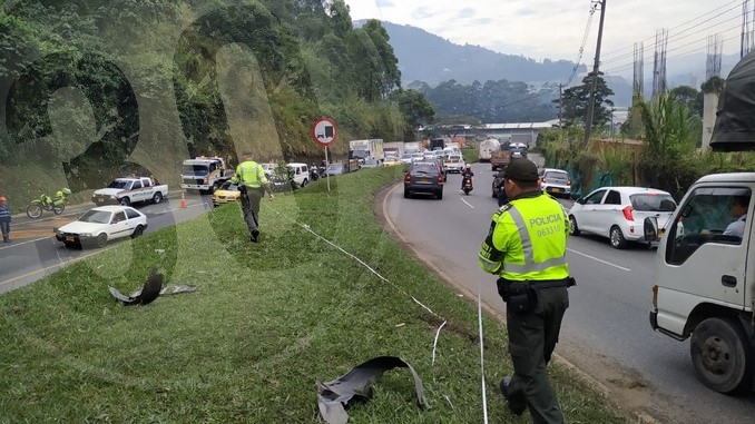 accidente variante Caldas