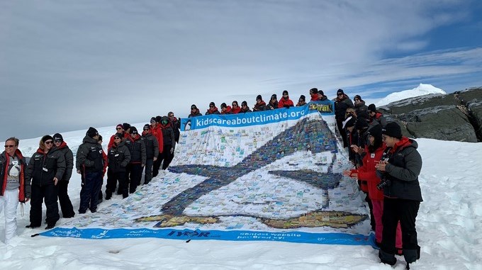 Una científica lleva a la Antártida la visión de los niños sobre el cambio climático