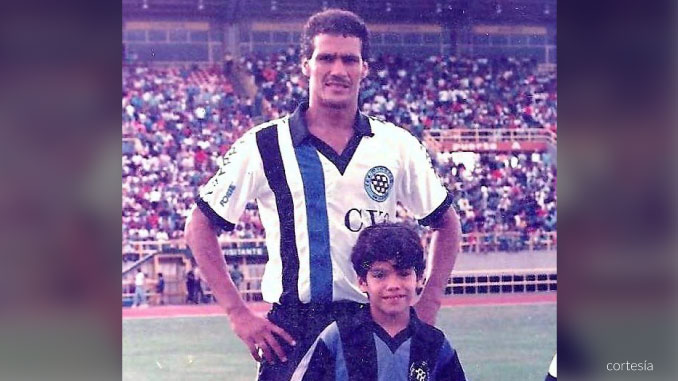 Duque y equipos del fútbol colombiano dan pésame a Falcao por la muerte de su padre