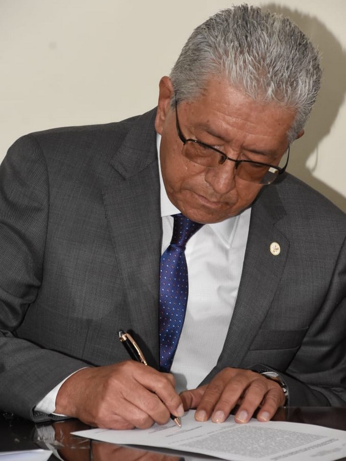 Secretario de Infraestructura se posesionó como gobernador encargado de Antioquia