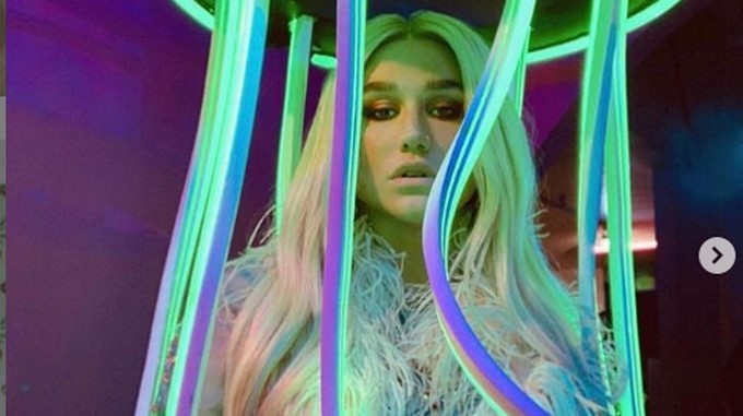 Kesha/ Tomada fe Instagram: @iiswhoiis