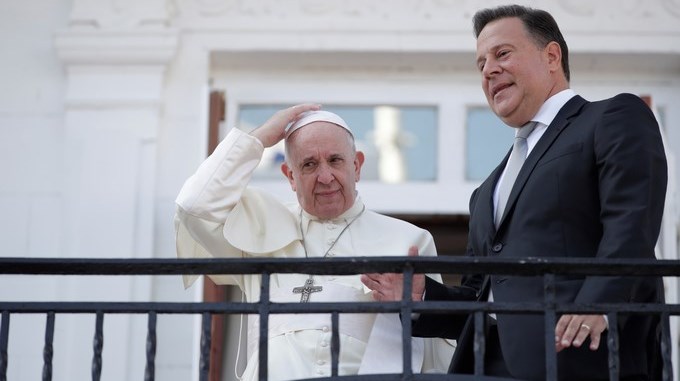 El papa Francisco llega a “Las Garzas” para un encuentro con el presidente Varela