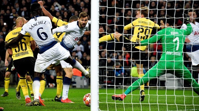 Con Dávinson Sánchez en cancha, Tottenham superó al Dormund 3-0 en Champions y tiene un pié en la próxima fase 1 D%C3%A1vinson S%C3%A1nchez Tottenham
