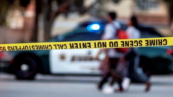 Al menos tres muertos y dos heridos en tirotero en armería en EE.UU.