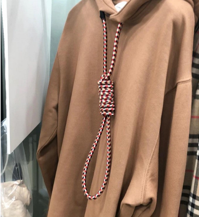 Prenda polémica de la colección otoño-invierno 2019 de Burberry