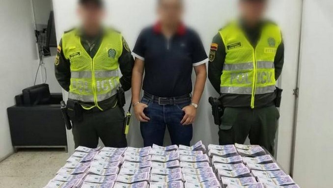 Capturado en el aeropuerto de Palmira con 342 millones de pesos