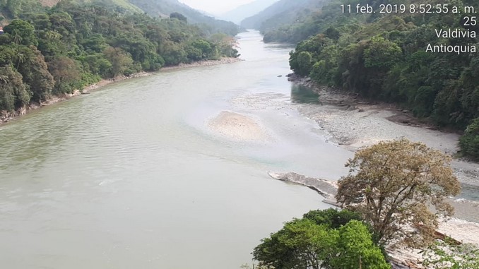 El estado actual del vertedero del proyecto Hidroituango y del caudal del río Cauca