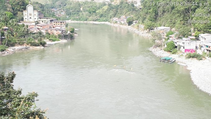 El estado actual del vertedero del proyecto Hidroituango y del caudal del río Cauca