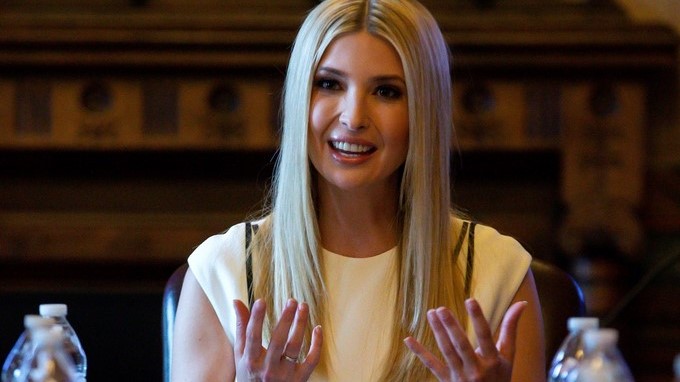La hija y asesora del presidente estadounidense, Donald J. Trump, Ivanka Trump, participa en un evento sobre mujeres y desarrollo en la Casa Blanca, Washington D.C (Estados Unidos). EFE