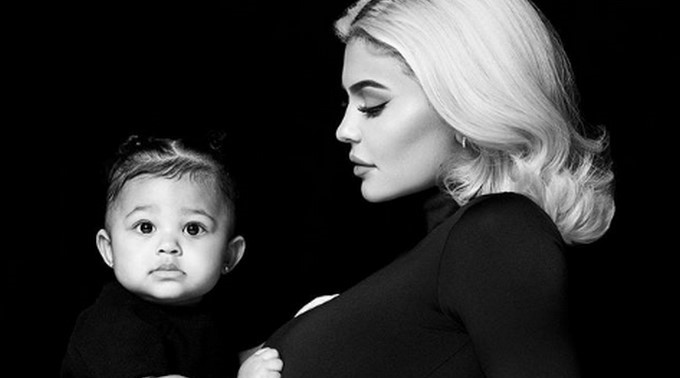 Kylie Jenner y su hija Stormi/ Tomada de Instagram: @kyliejenner
