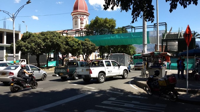 Con reciclaje de puentes peatonales, Medellín es pionera en el mundo con este tipo de acciones