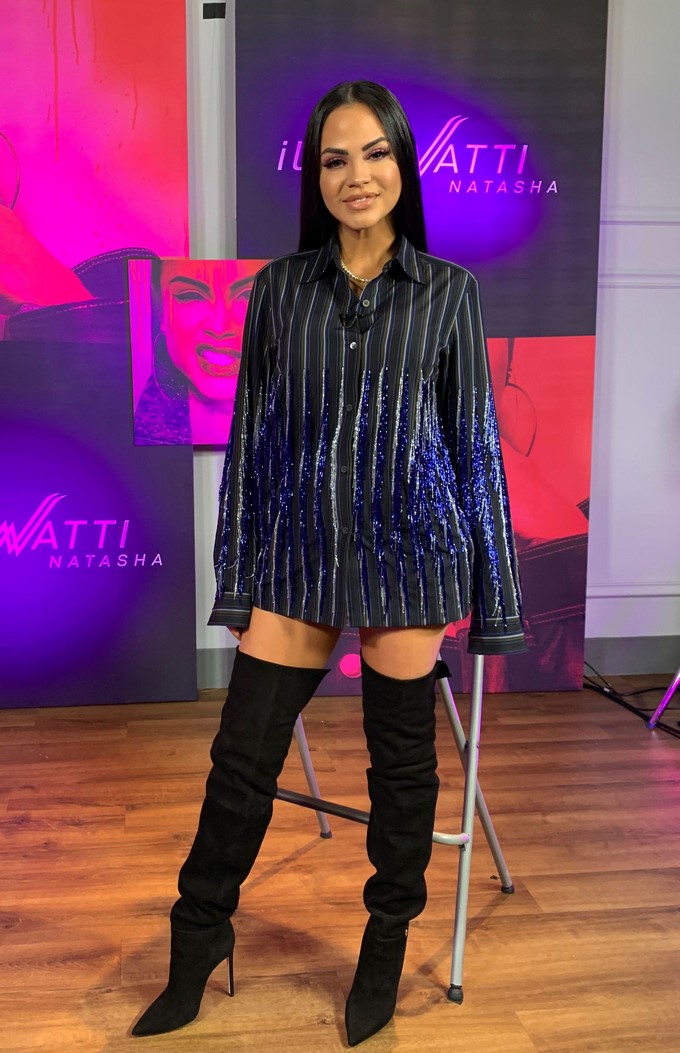 La cantautora dominicana Natti Natasha posa para Efe este jueves durante el lanzamiento de su primer disco "IlumiNATTI" en Miami, Florida (EE.UU.). EFE