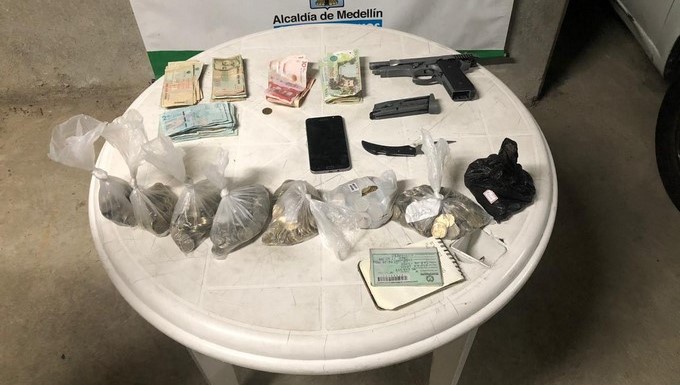 Capturados cuando pretendían huir luego de perpetrar un hurto a una carnicería de San Antonio de Prado 3 Capturados hurto san antonio prado