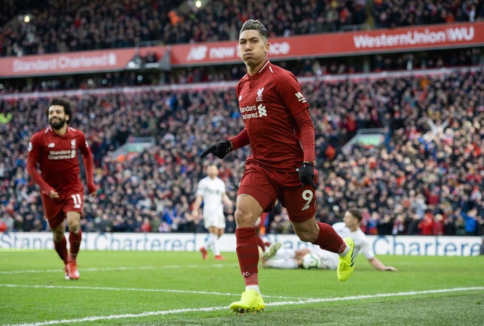 El Liverpool golea al Burnley y se aferra a la Premier 3 Liverpool golea al Burnley 3