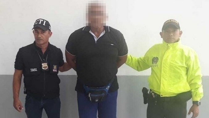 Pedro Julio Echeverría, entrenador pesas, capturado abuso
