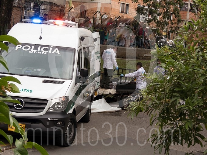 EN FOTOS Y VIDEO: El cuerpo que hallaron en un motocarro en Bello estaba decapitado 7 en fotos y video estaba decapitado el cuerpo que hallaron en un motocarro en bello15691