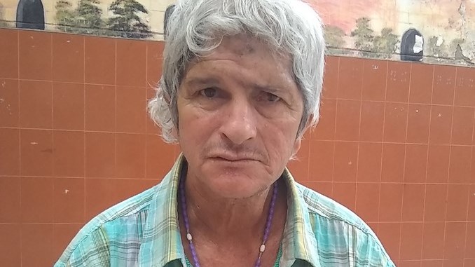 Estas tres personas buscan a sus familiares. Se encuentran en el Albergue de Necesidades Especiales de Medellín