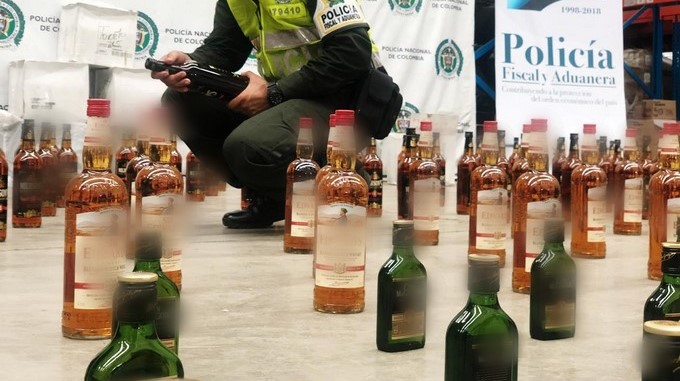 incautaci%C3%B3n de licor de contrabando en Cali