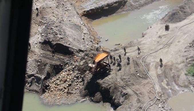 Incautada maquinaria, avaluada en más de $3.000 millones, en operación contra la minería ilegal en el Bajo Cauca antioqueño