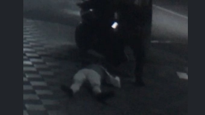 EN VIDEO: Mujer de 61 años murió tras recibir brutal golpiza en medio de un robo