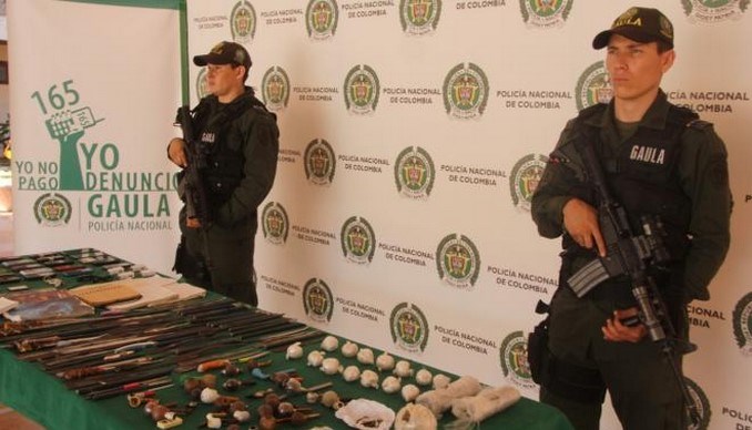 Operativo contra la extorsión en la cárcel de Bucaramanga. Encontraron celulares, marihuana, cocaína y armas blancas