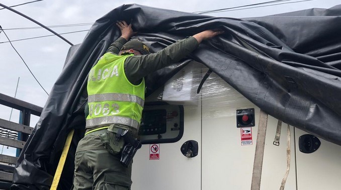 FOTOS: Imponen medidas cautelares a plantas eléctricas traídas desde México hasta Valle del Cauca 5 Imponen medidas cautelares a plantas eléctricas traídas desde México hasta Valle del Cauca