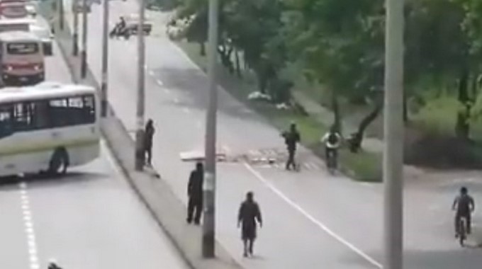 EN VIDEOS: A esta hora se presenta una situación de orden público en la U de A