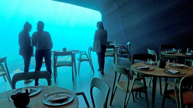 under_restaurante_submarino