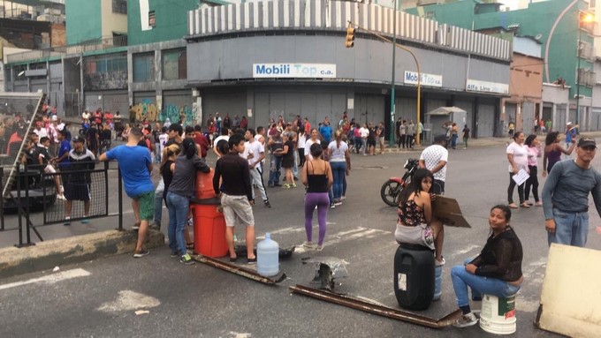 FOTOS Y VIDEOS: Protestas en diferentes puntos de Venezuela por los apagones 1 venezuela2