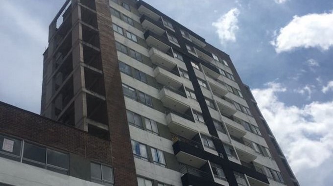 Constructora de edificio en riesgo de colapso en Itagüí insiste en que la estructura se puede repotenciar