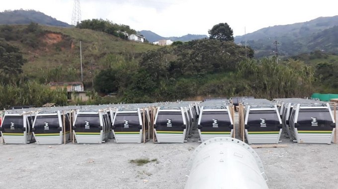 EN FOTOS: Llegaron a Medellín 52 nuevas cabinas que se estrenarán en el Metrocable del Picacho