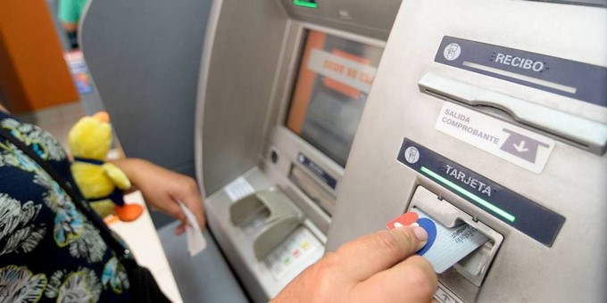 Eliminar la cuota de manejo de las tarjetas sería 'contraproducente', asegura la Asociación de Instituciones Financieras 1 Cuota de manejo de tarjetas en Colombia Copiar