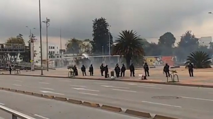 VIDEOS: Enfrentamientos entre el Esmad y estudiantes de la Universidad Nacional afectaron el orden público en Bogotá